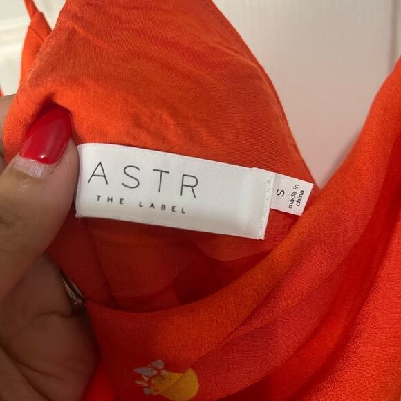 Astr the Label Patti Cowl Neck Orange Fruit Novelty Tank Small - Picture 4 of 6